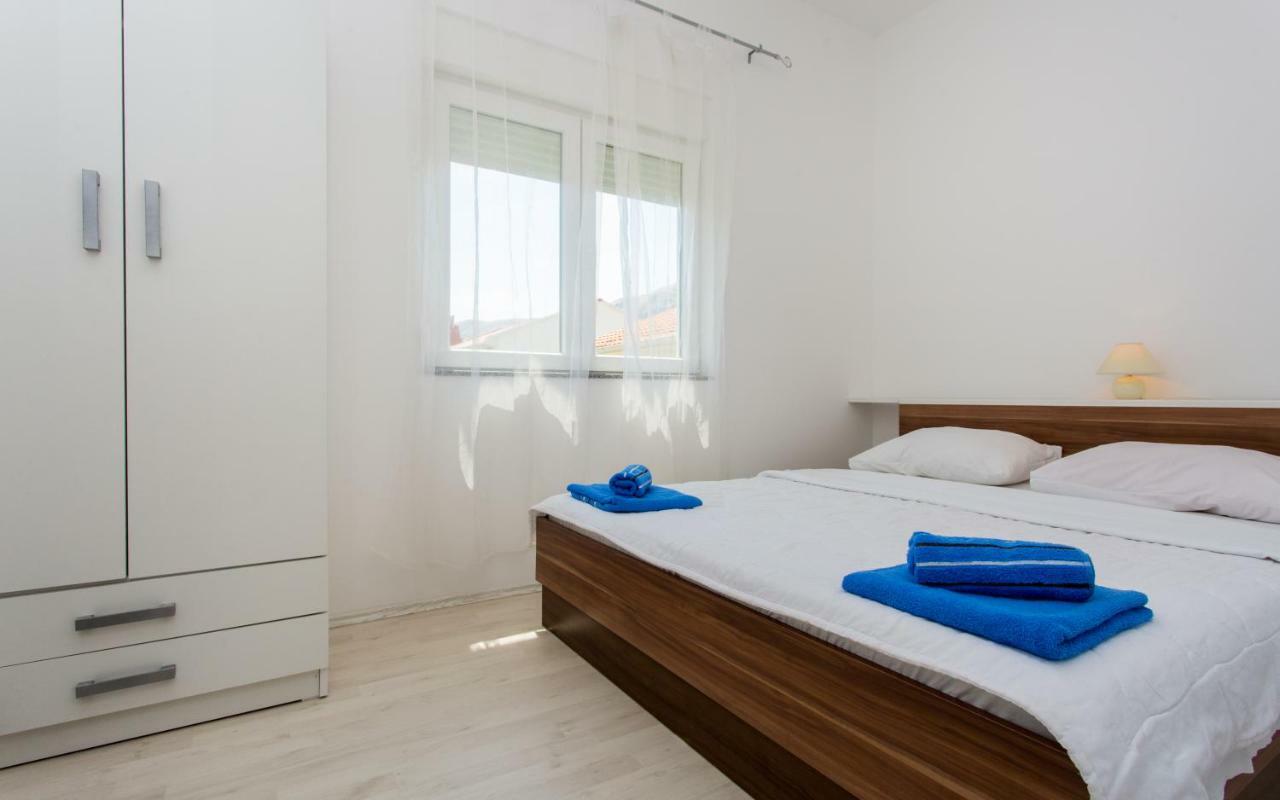 Apartment Mimi Draga Bašćanska Buitenkant foto